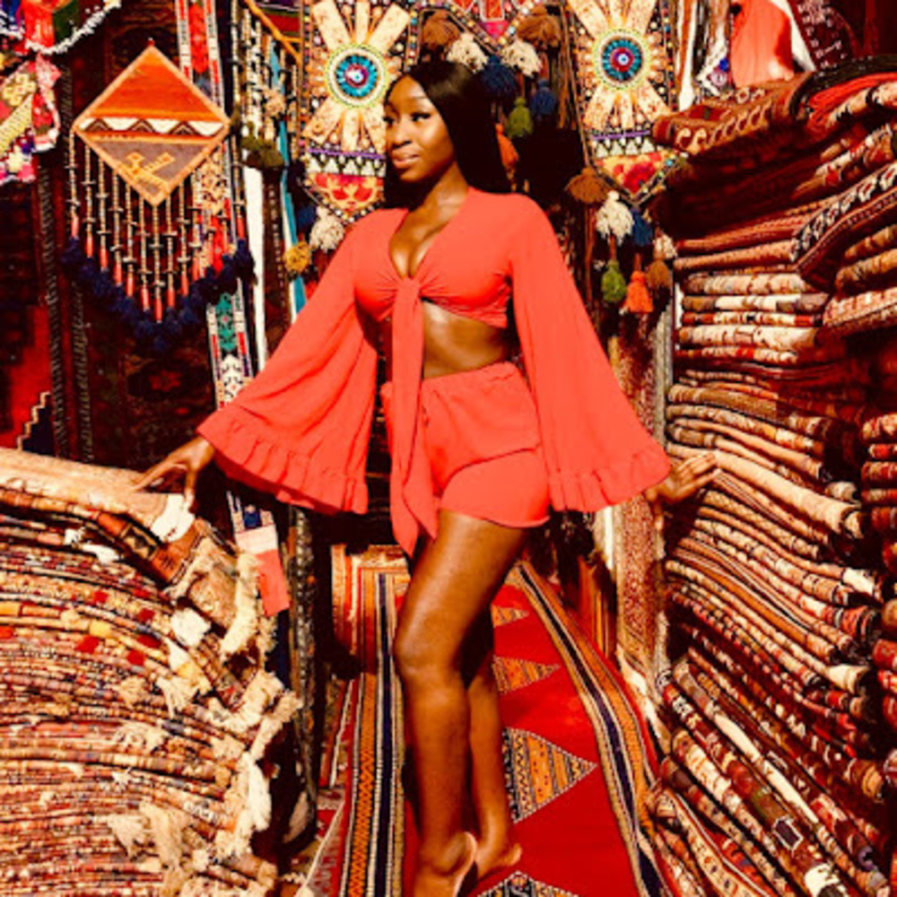 Meet your Posher, Mimi